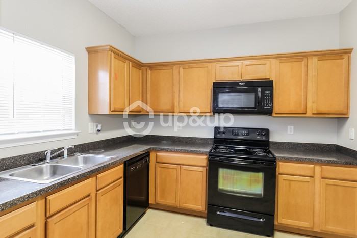 244 Commons Dr - Photo 7 of 16