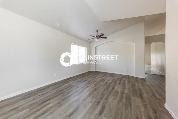 6606 W Williams St - Photo 3 of 16