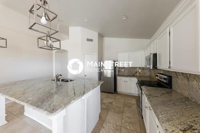 6606 W Williams St - Photo 5 of 16