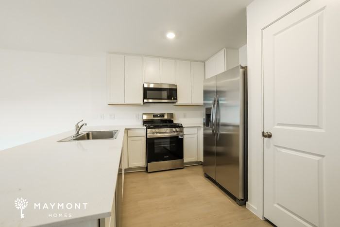 18040 Trepito Ave - Photo 7 of 15