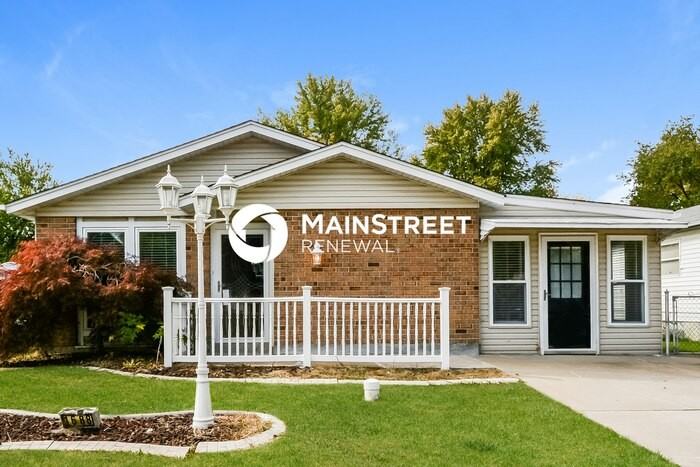 1688 Boardwalk Ave - Photo 2 of 16