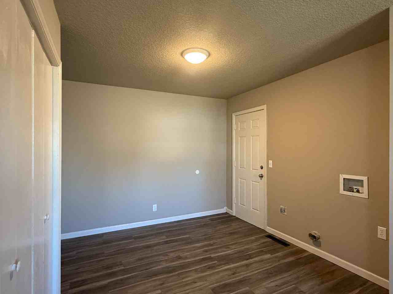 2416 W Haskell St - Photo 7 of 20