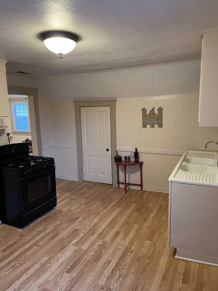 2120 West 53rd Street #UP - Photo 6 of 12