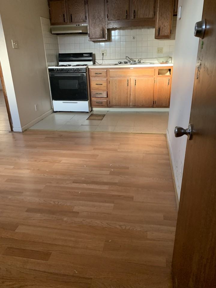 139 North Gallatin Avenue #B - Photo 2 of 5