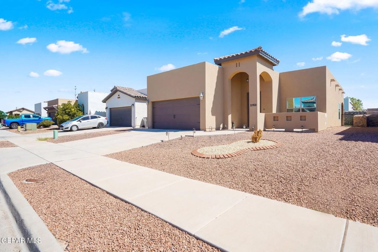 2152 Honour Point Place - Photo 2 of 20