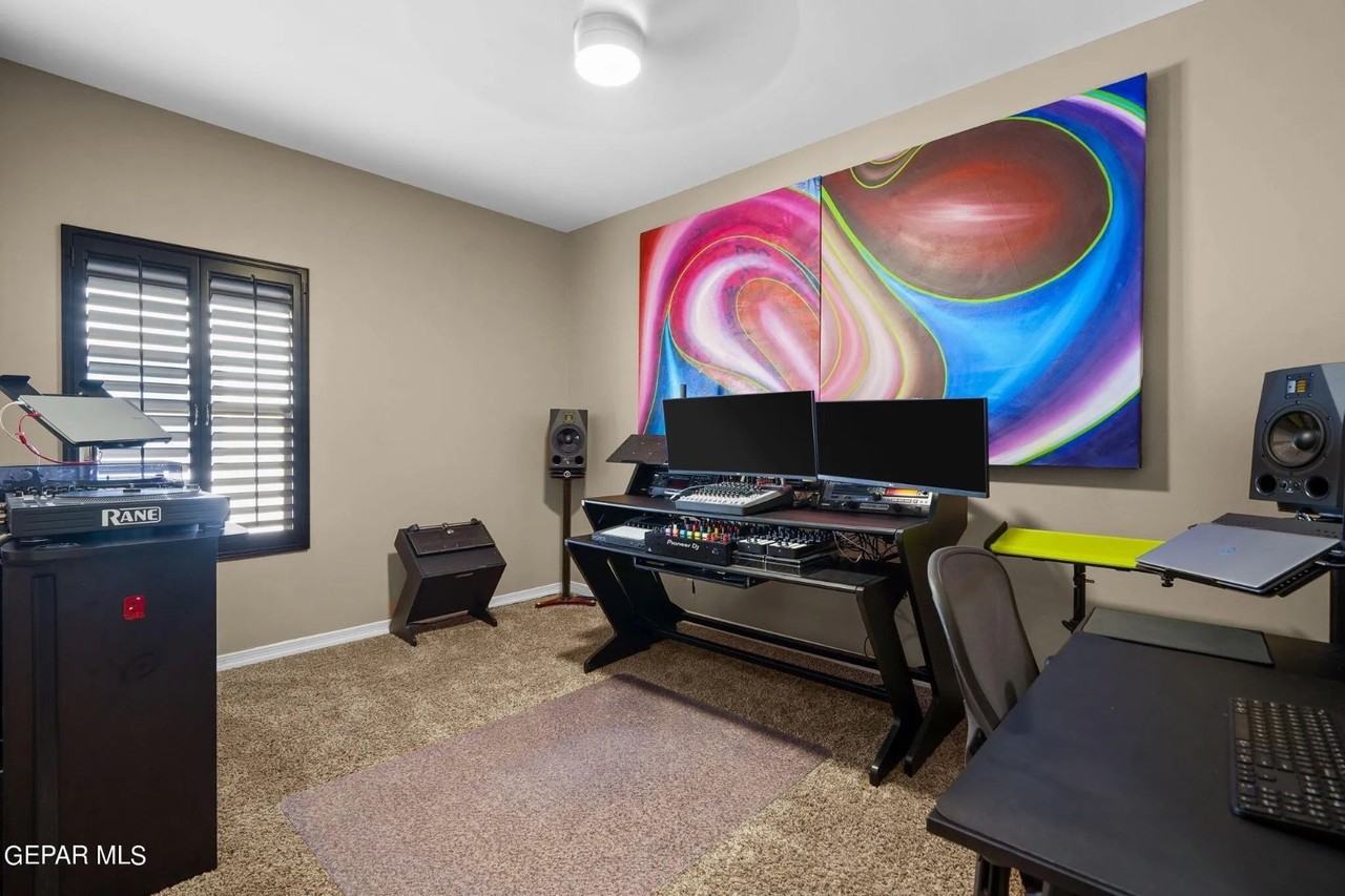 2152 Honour Point Place - Photo 7 of 20