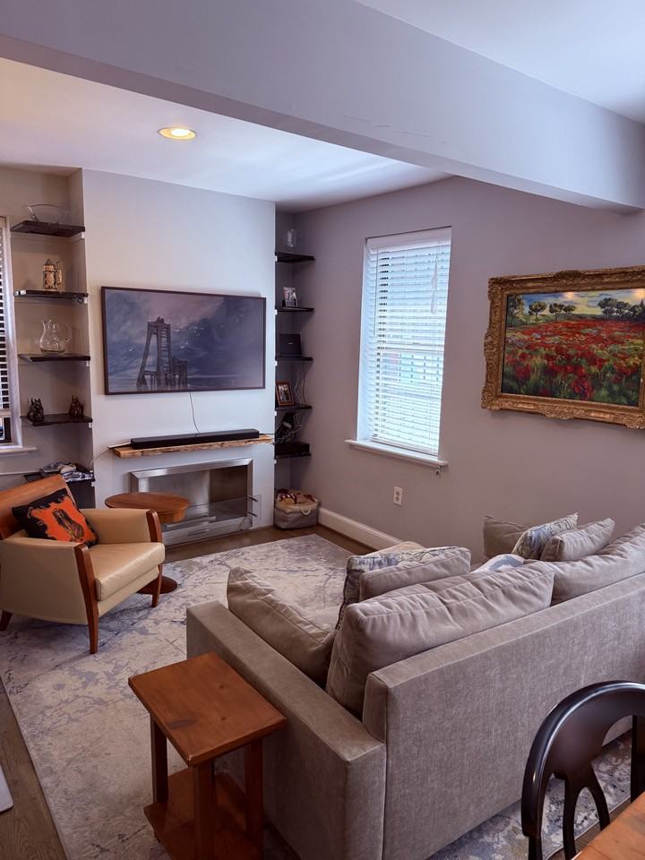 661 Morris Pl Ne #3 - Photo 2 of 18
