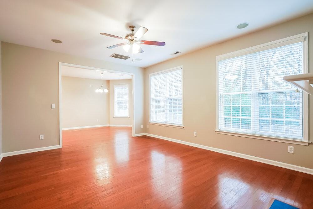 125 Pearson Pl - Photo 4 of 17