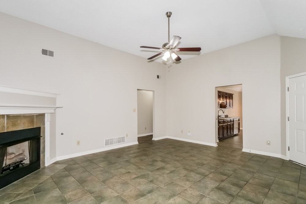 8682 Cat Tail Dr - Photo 5 of 16