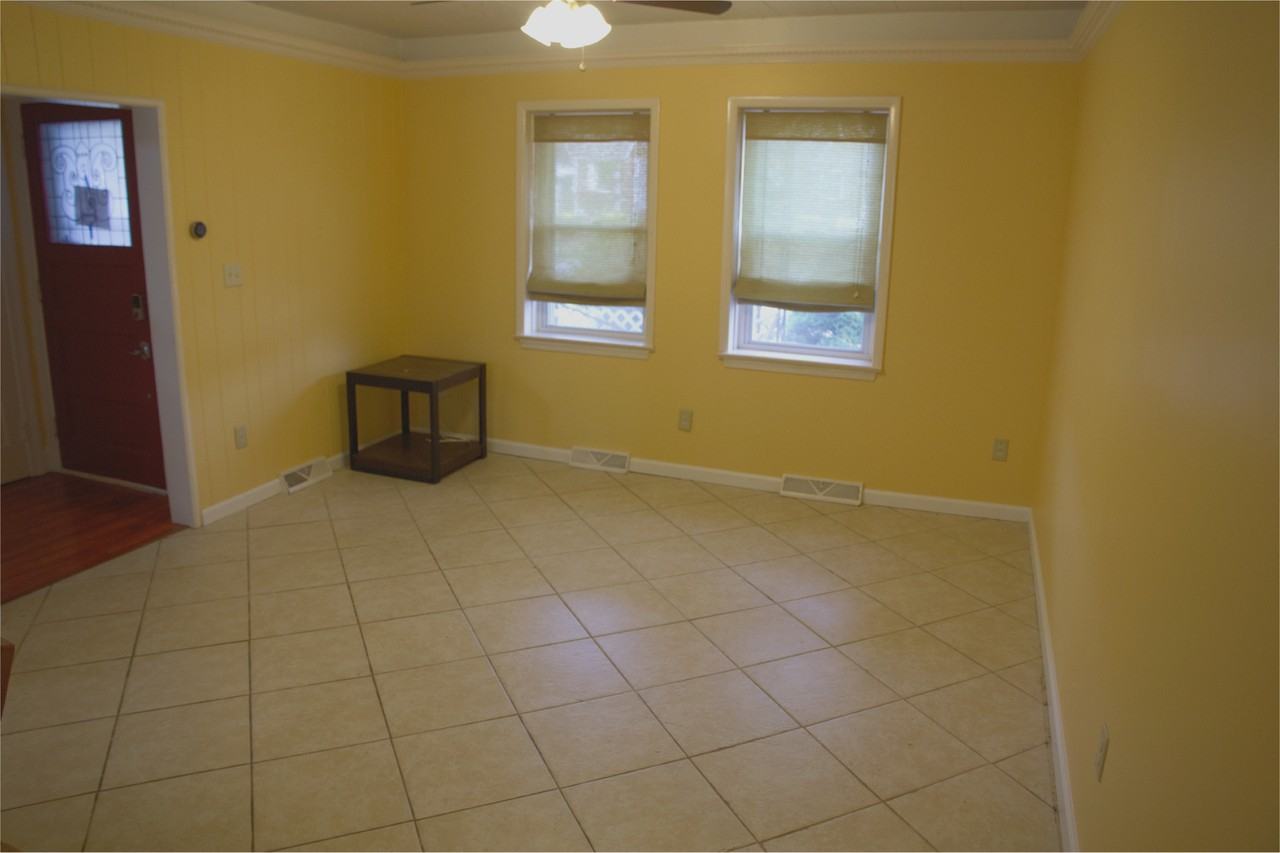 754 E Washington Ave #NA - Photo 2 of 12