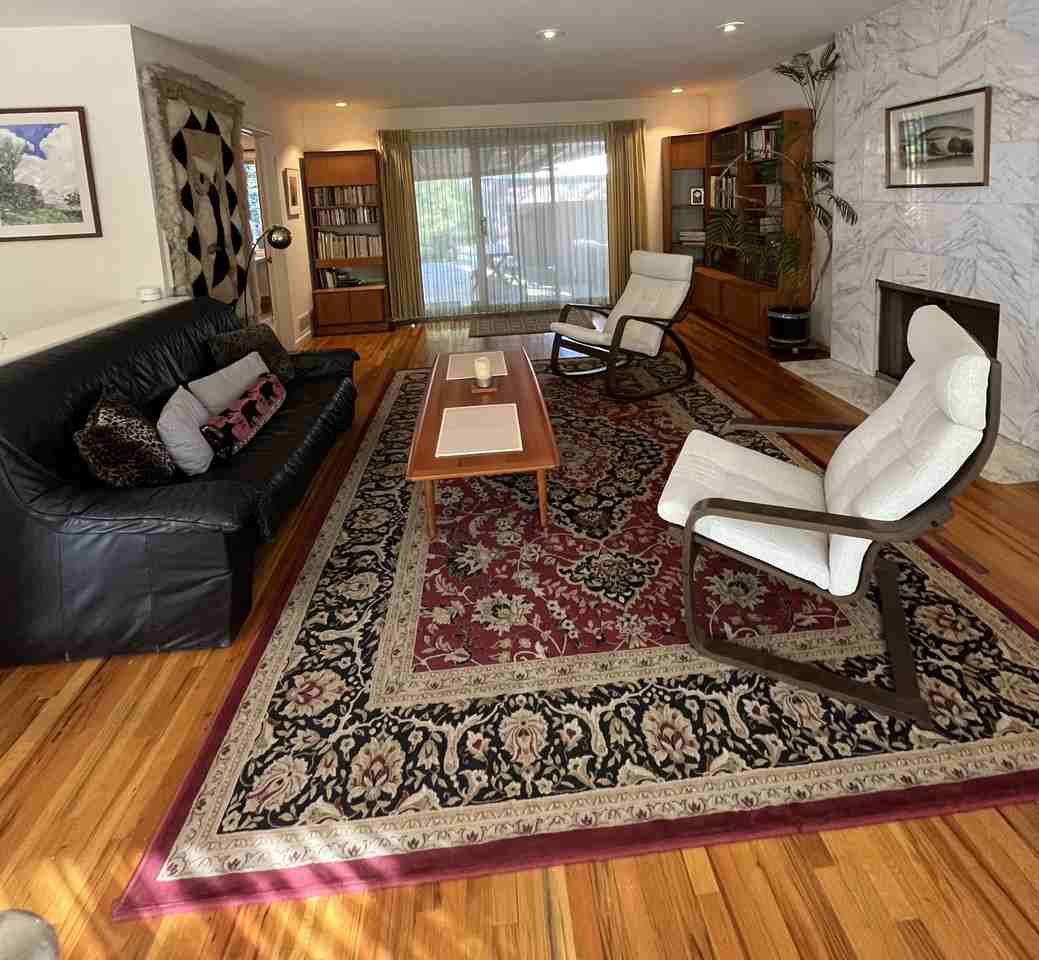 2231 East Logan Avenue - Photo 3 of 46