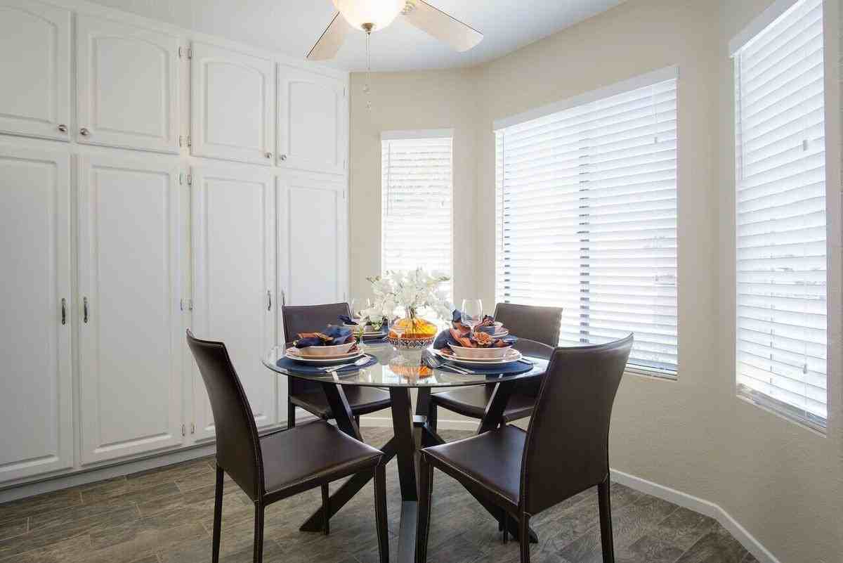 40890 Sandy Gale Ln - Photo 5 of 8