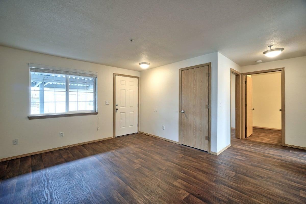 4290 Addy St - Photo 4 of 37