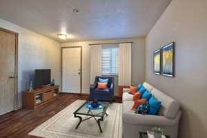 featured image of 4290 Addy St