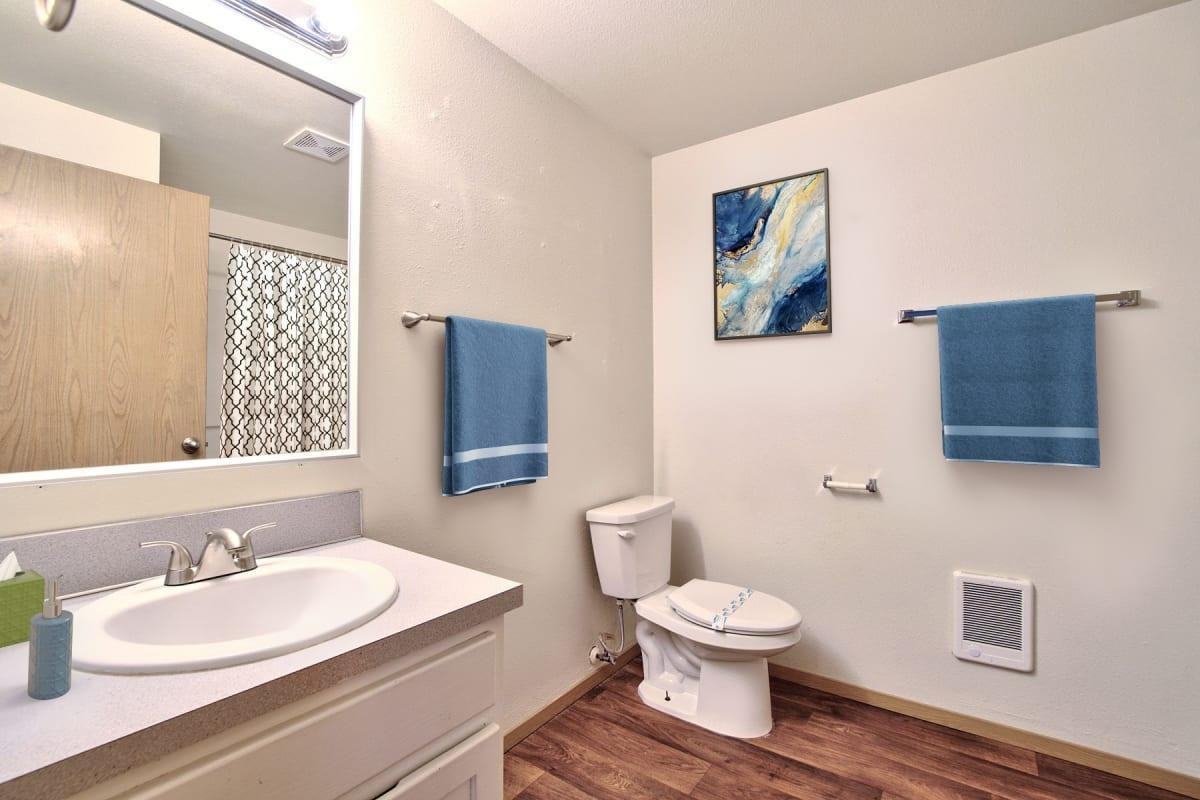 4290 Addy St - Photo 3 of 37