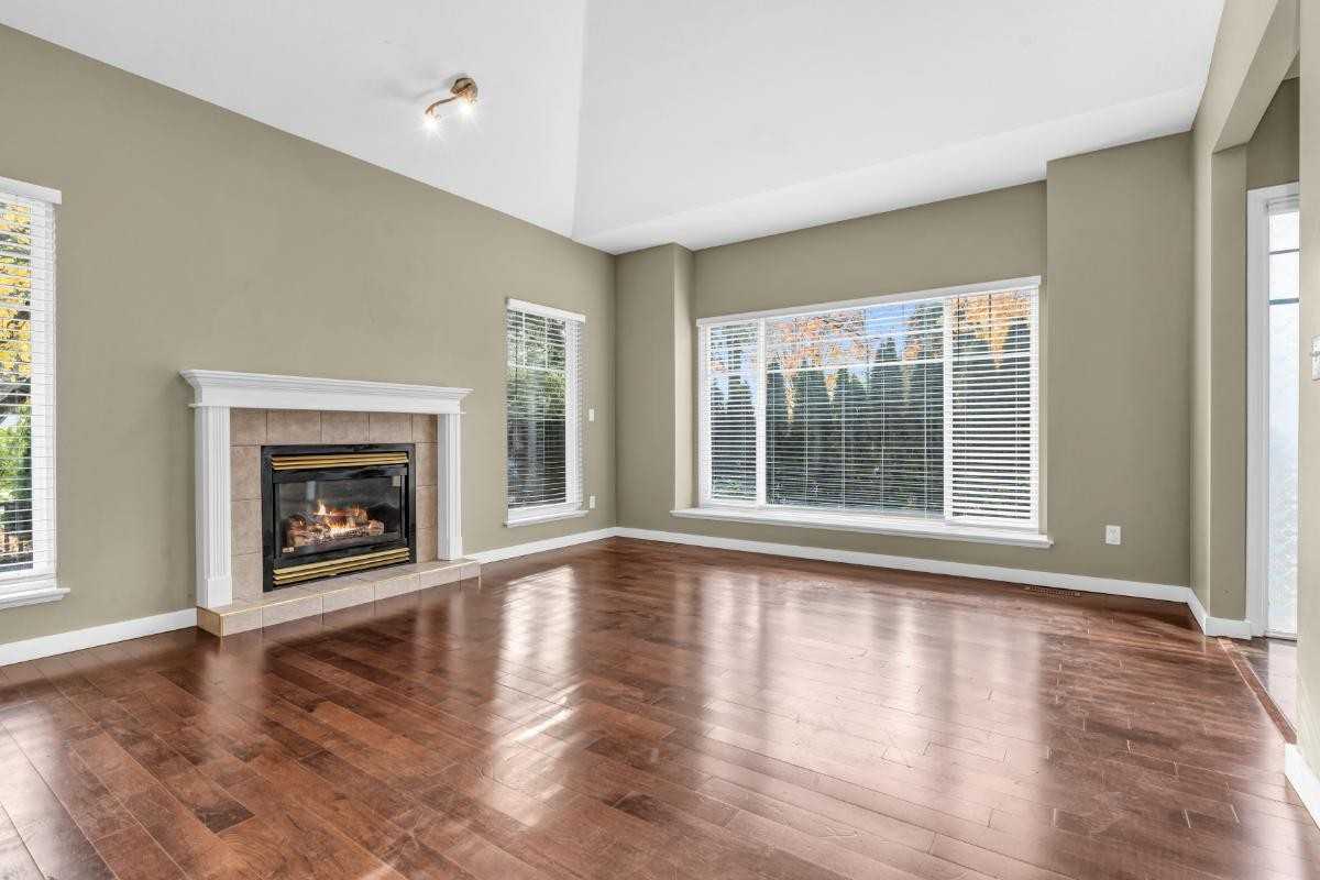 7486 Sandborne Avenue - Photo 5 of 22