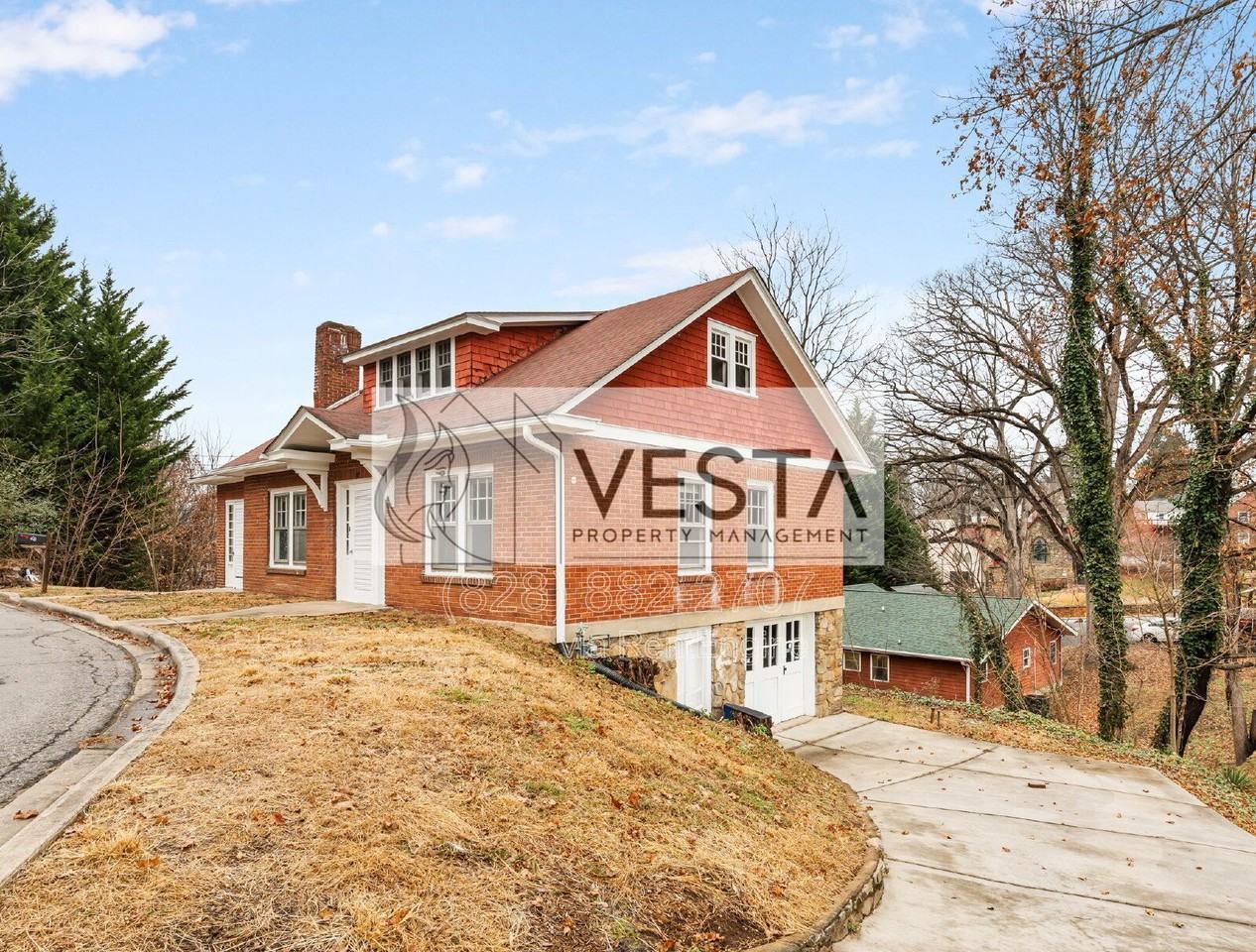 68 Maple St - Photo 3 of 34