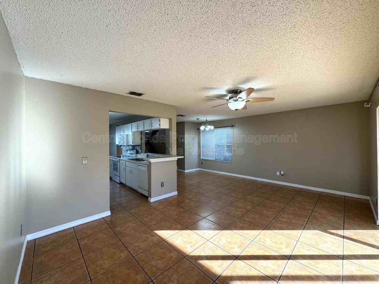 2802 Curry Village Lane - Photo 4 of 28