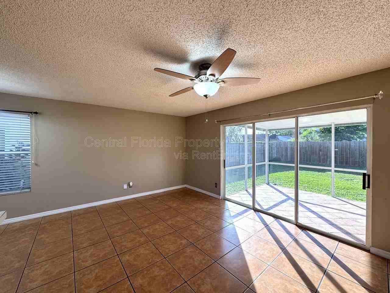 2802 Curry Village Lane - Photo 5 of 28