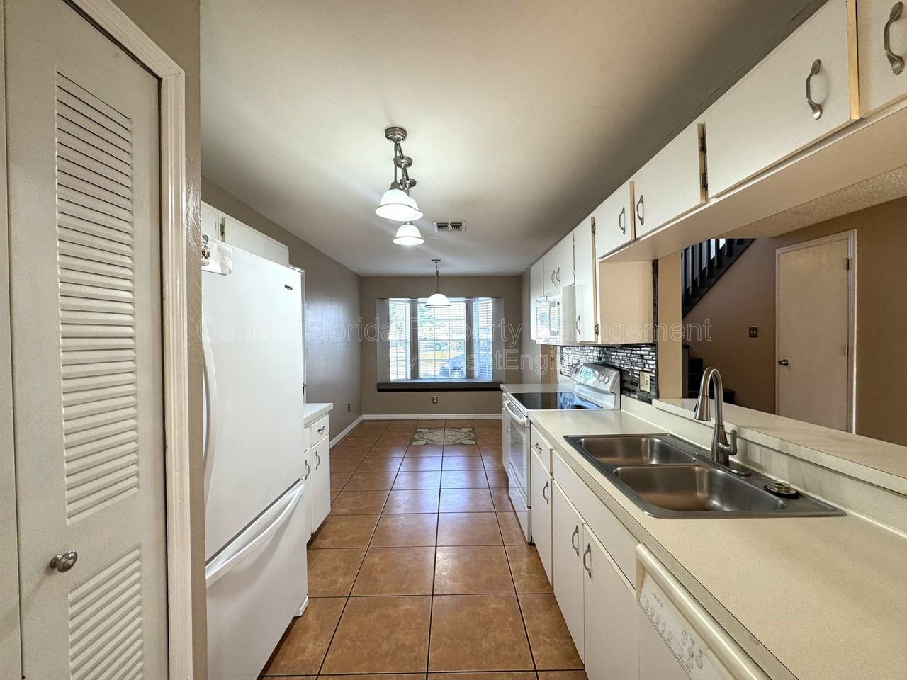 2802 Curry Village Lane - Photo 6 of 28