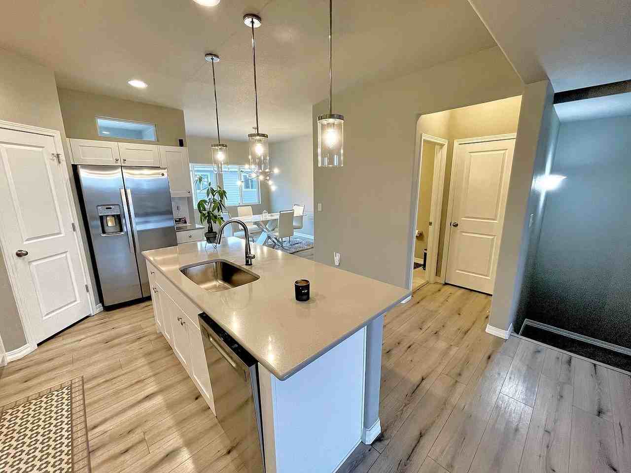 7870 Bone Creek Point - Photo 4 of 35