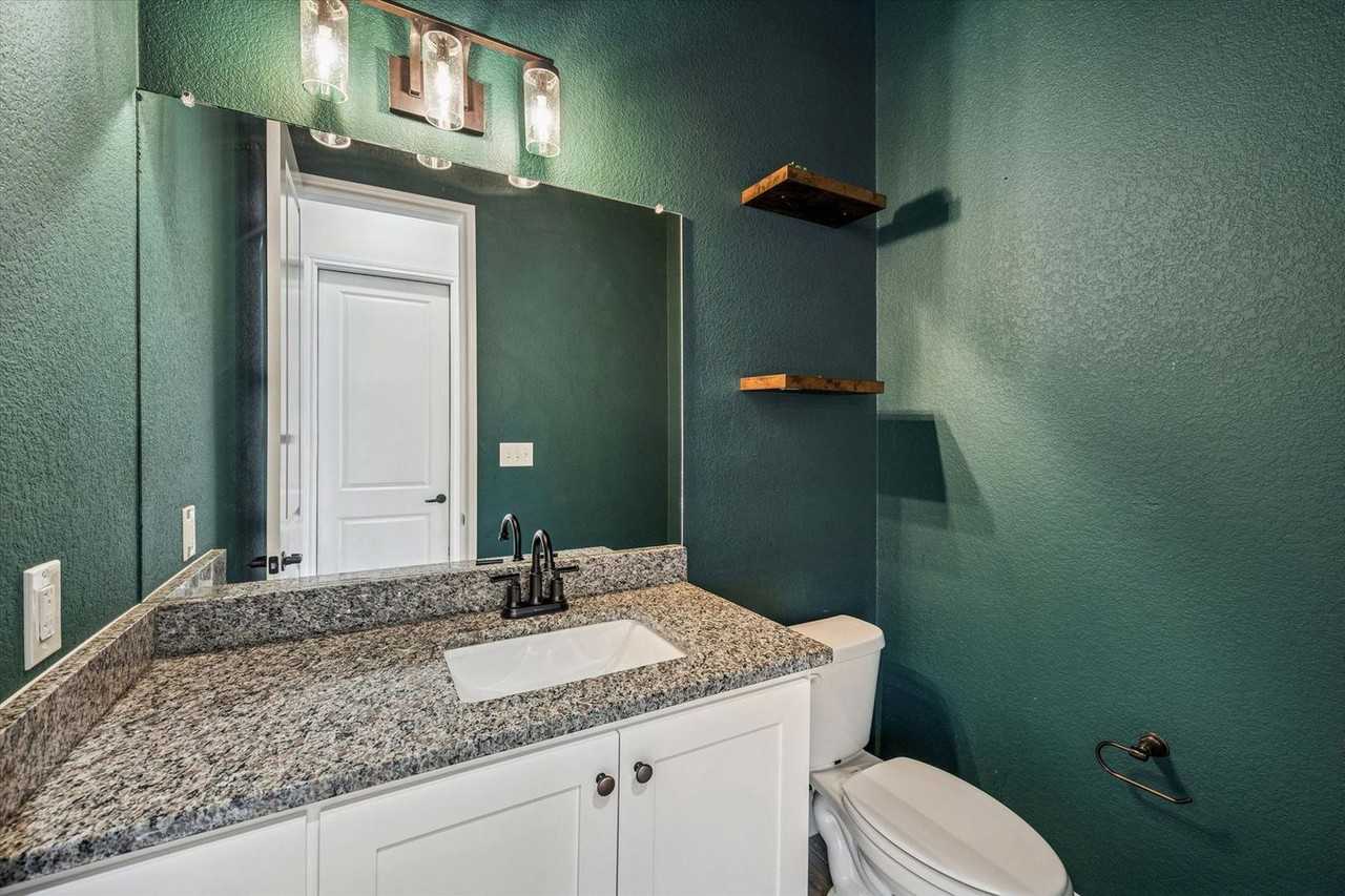 136 Greg Lane - Photo 5 of 10