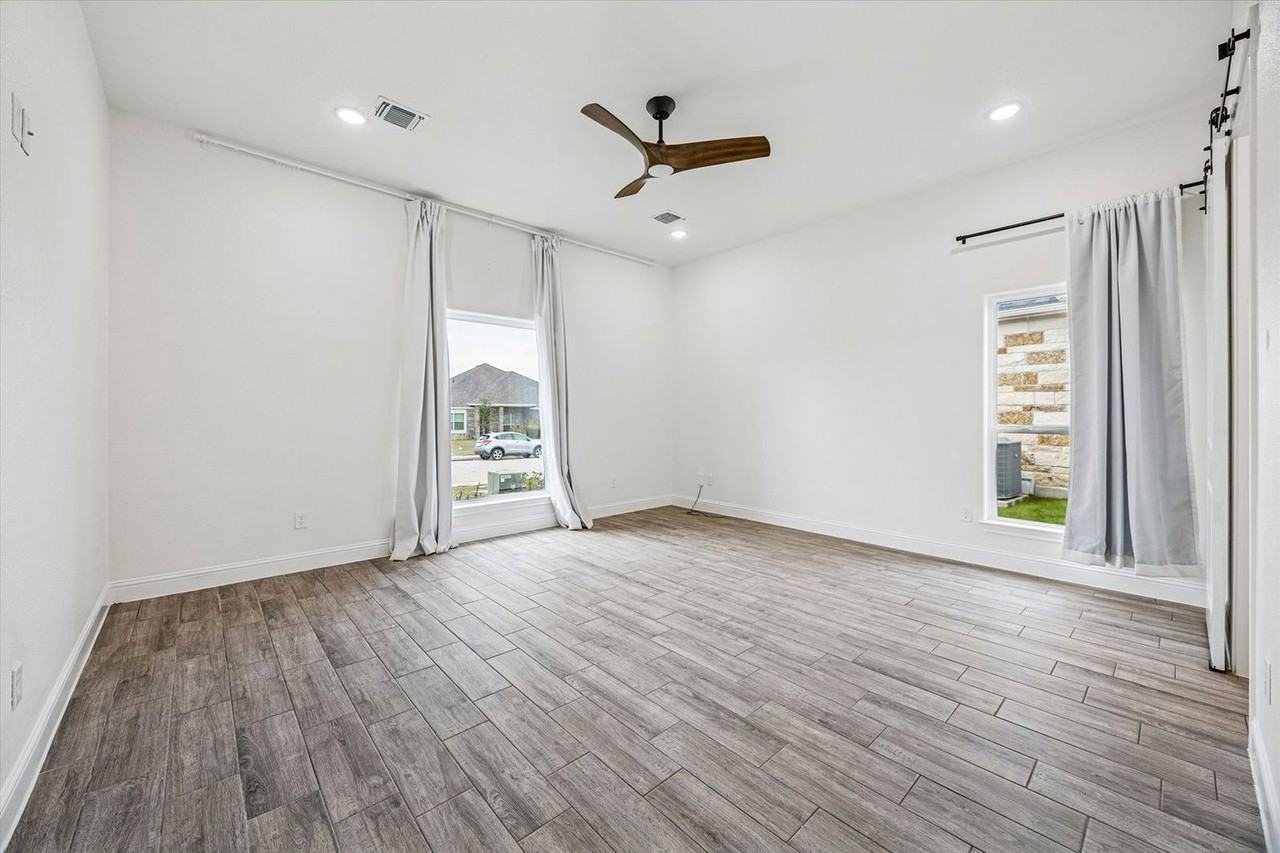 136 Greg Lane - Photo 6 of 10