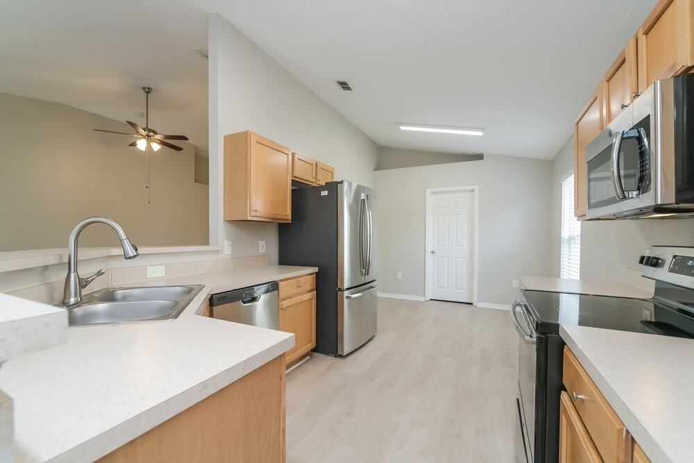 3235 Hunters Chase Loop - Photo 6 of 16