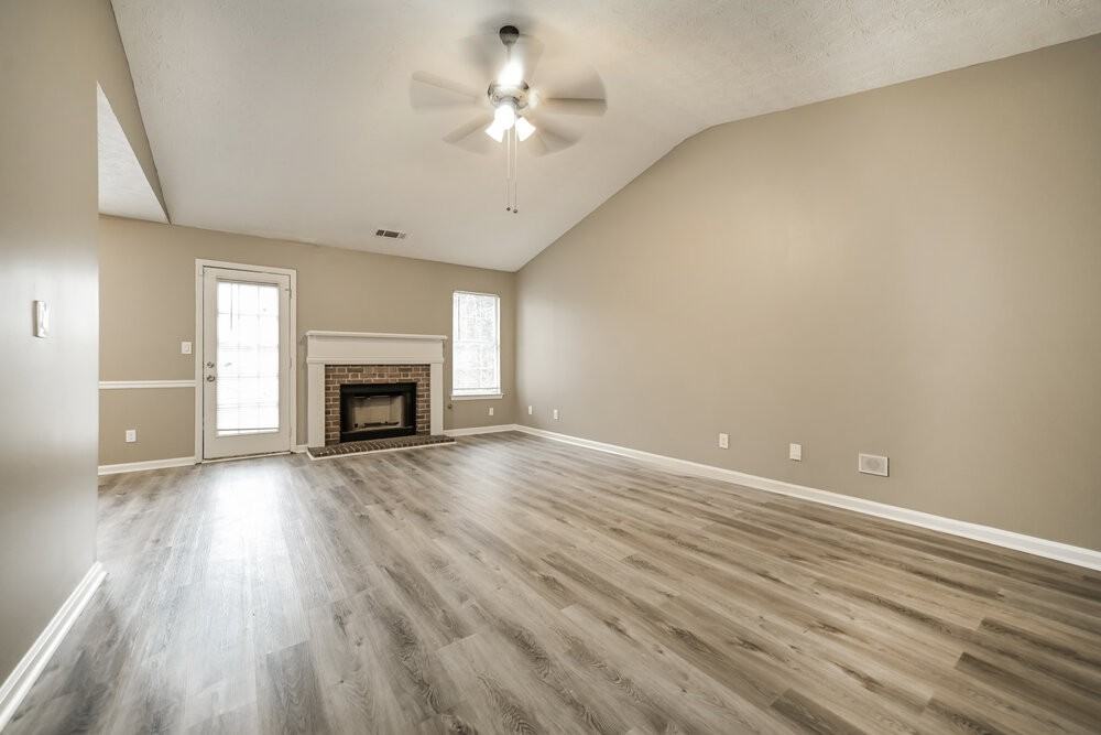 1001 Maple Leaf Rdg - Photo 6 of 16