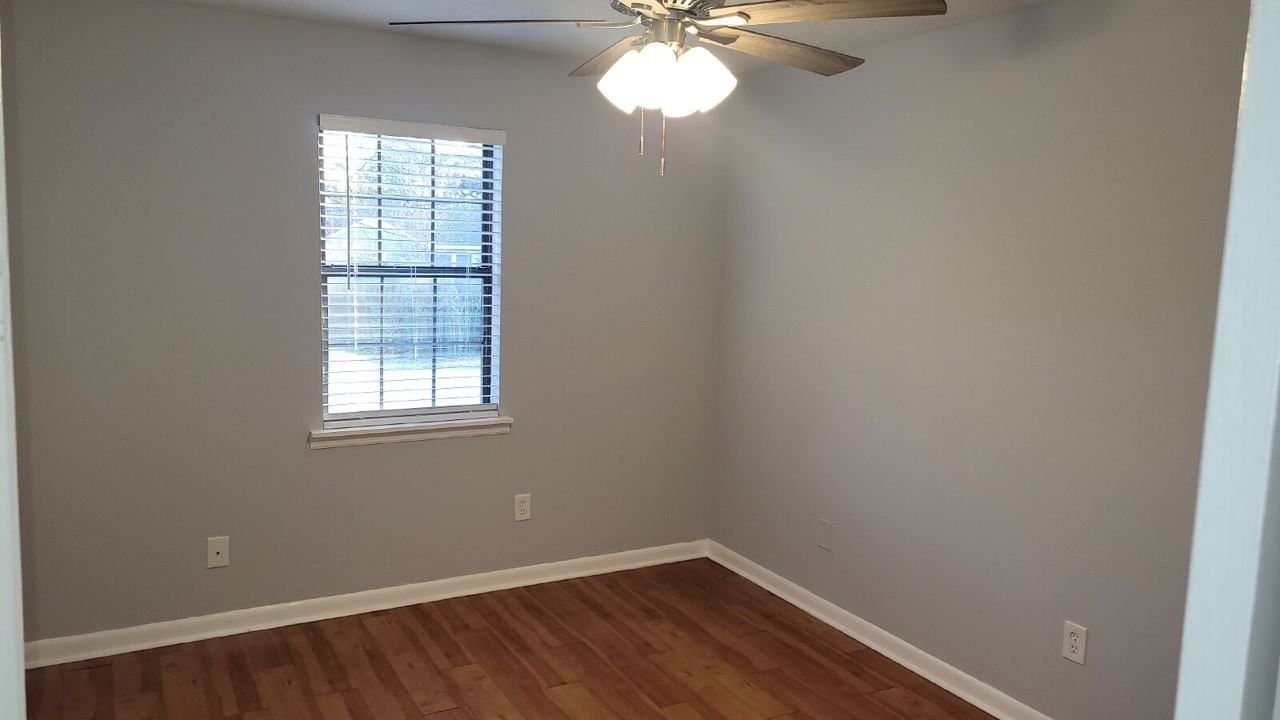 1221 Grant St Se #2 - Photo 7 of 17