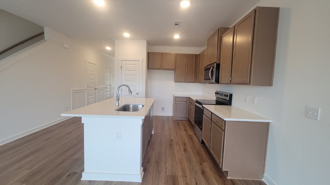 7578 Discovery Point Dr Nw - Photo 5 of 33