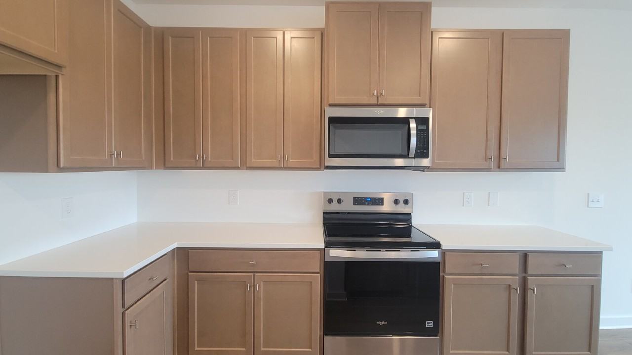 7578 Discovery Point Dr Nw - Photo 7 of 33