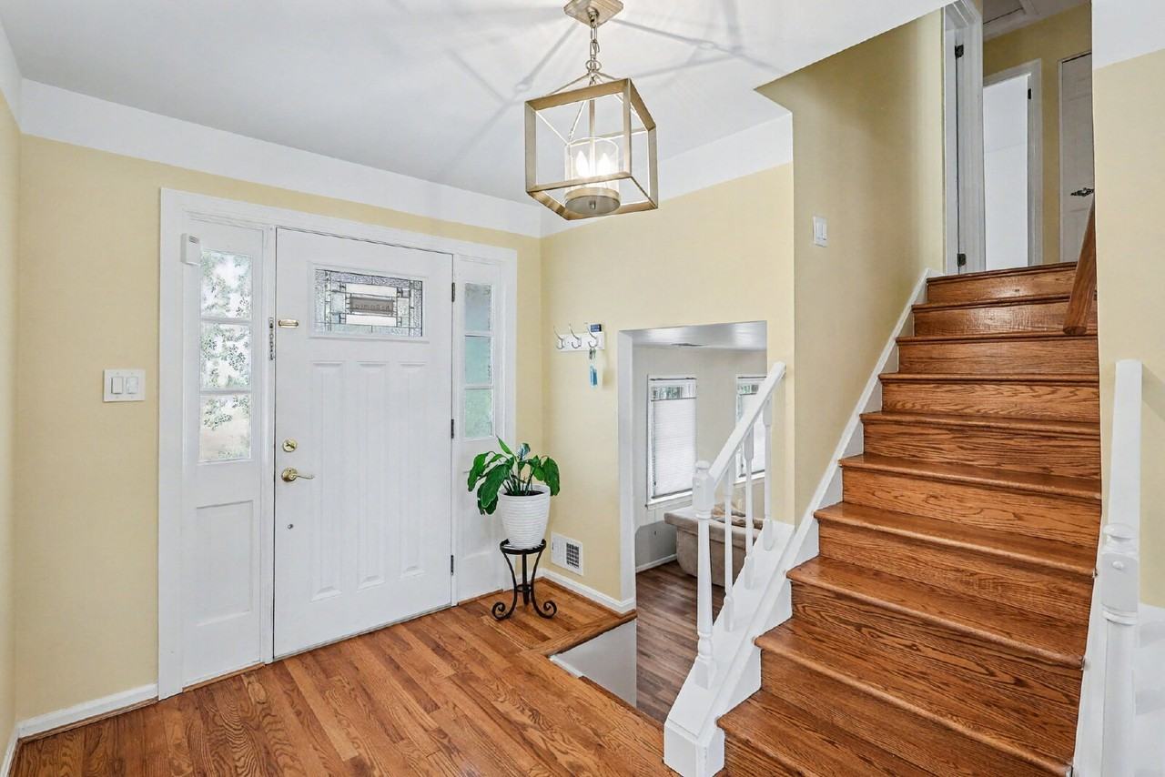 7609 Mulberry Bottom Lane - Photo 2 of 25