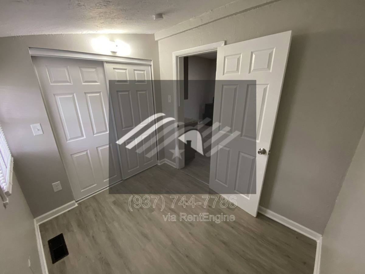 4702 Bryant Avenue #3 - Photo 5 of 10