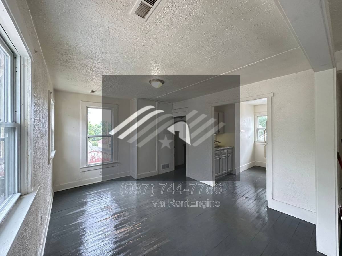 721 East Pearl Street #2 - Photo 4 of 8