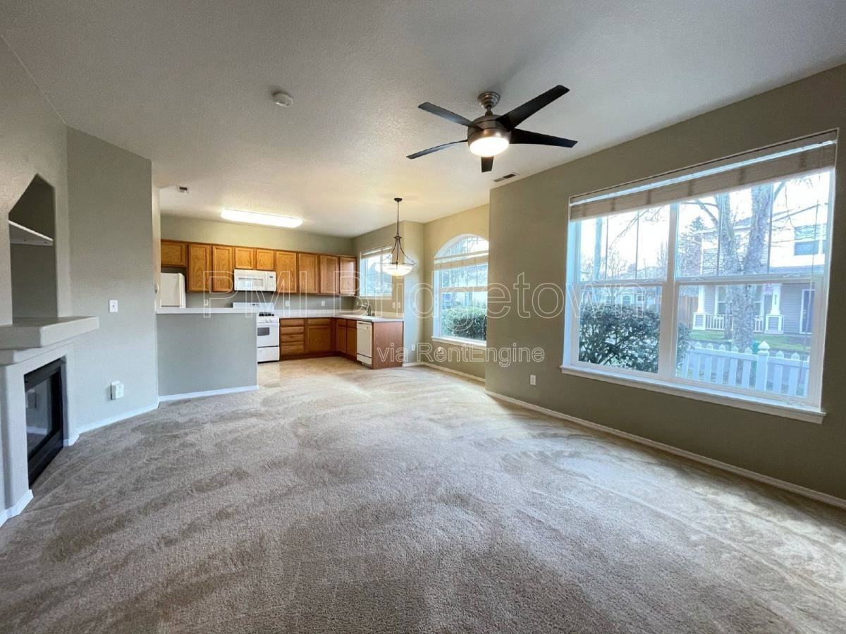 6252 Sw 182nd Ter - Photo 3 of 10