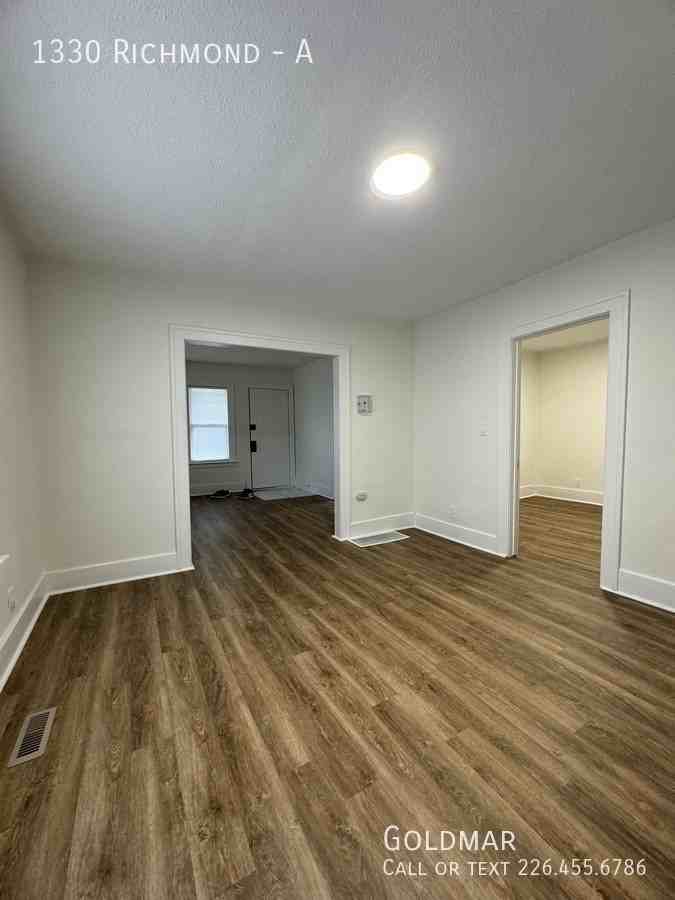 1330 Richmond Street #A - Photo 3 of 6