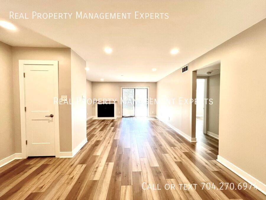 3021 Heathstead Place #B - Photo 6 of 16