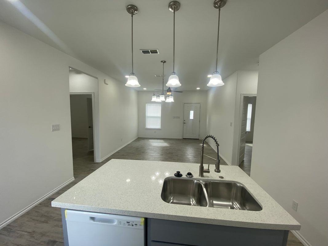 2914 Maria Dr - Photo 3 of 14