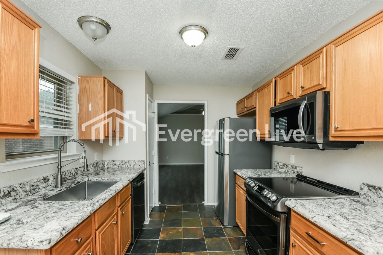 2528 Concina Way - Photo 6 of 15