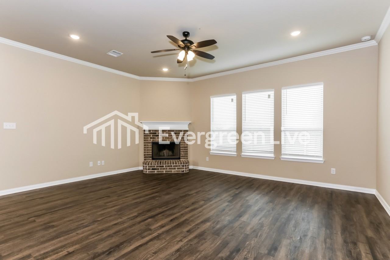 122 Harley Meadows Circle - Photo 2 of 15