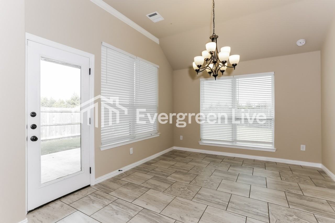 122 Harley Meadows Circle - Photo 4 of 15