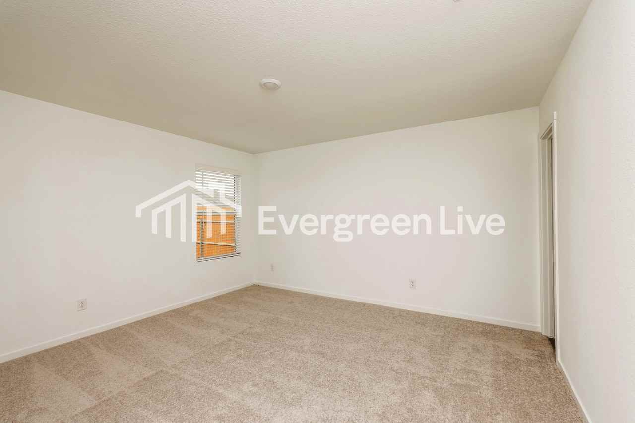 1625 Sparrow Hawk Rd - Photo 7 of 15