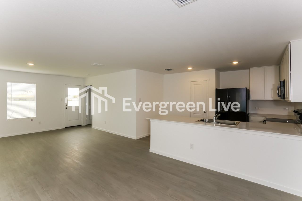 10001 Muntjac Dr - Photo 3 of 16