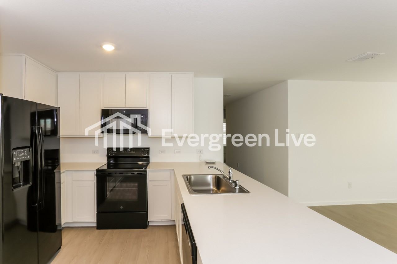 10001 Muntjac Dr - Photo 7 of 16