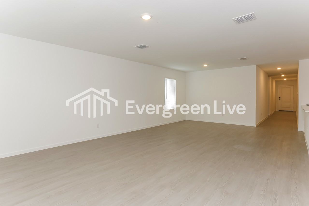 10017 Southwest Dr - Photo 7 of 16