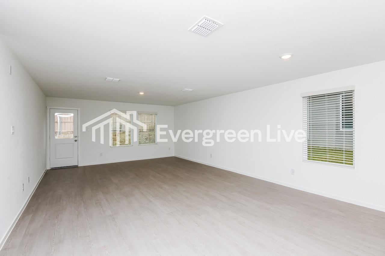 10708 Dusty Ranch Rd - Photo 3 of 16