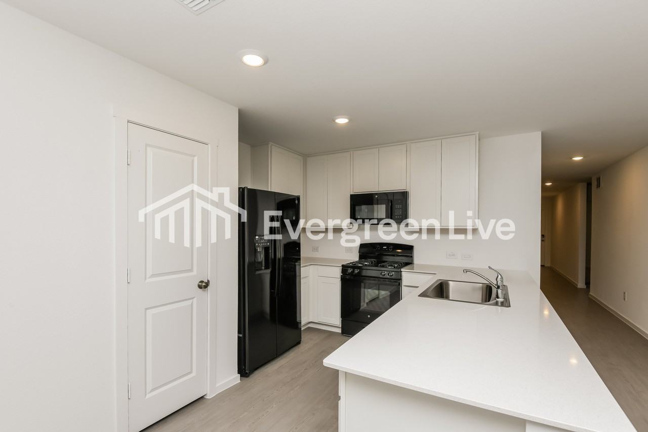 2260 Tierra Madre Blvd - Photo 3 of 16