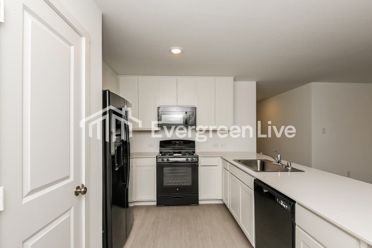 2260 Tierra Madre Blvd - Photo 4 of 16