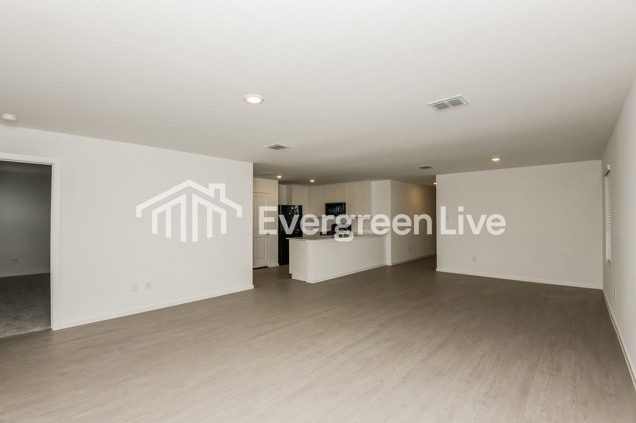 2260 Tierra Madre Blvd - Photo 5 of 16